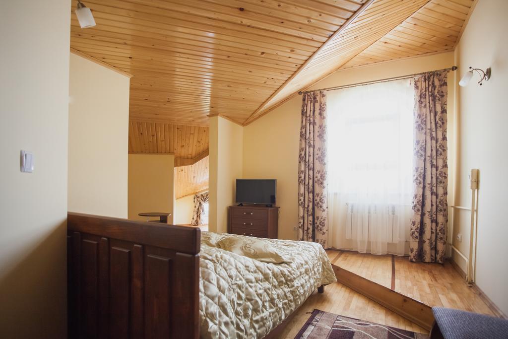 Saxony Dim Apartment Chernivtsi Exterior photo