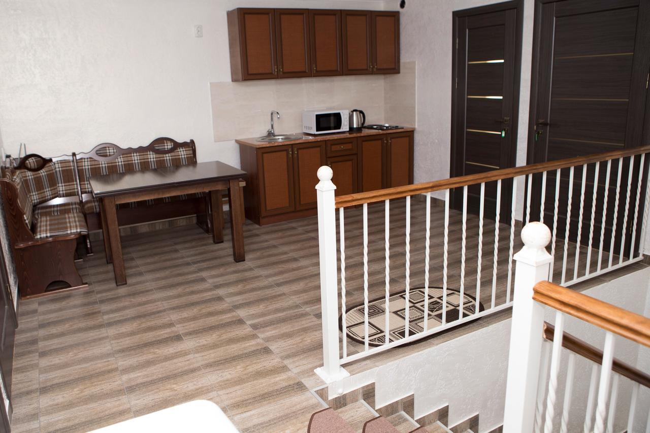 Saxony Dim Apartment Chernivtsi Exterior photo